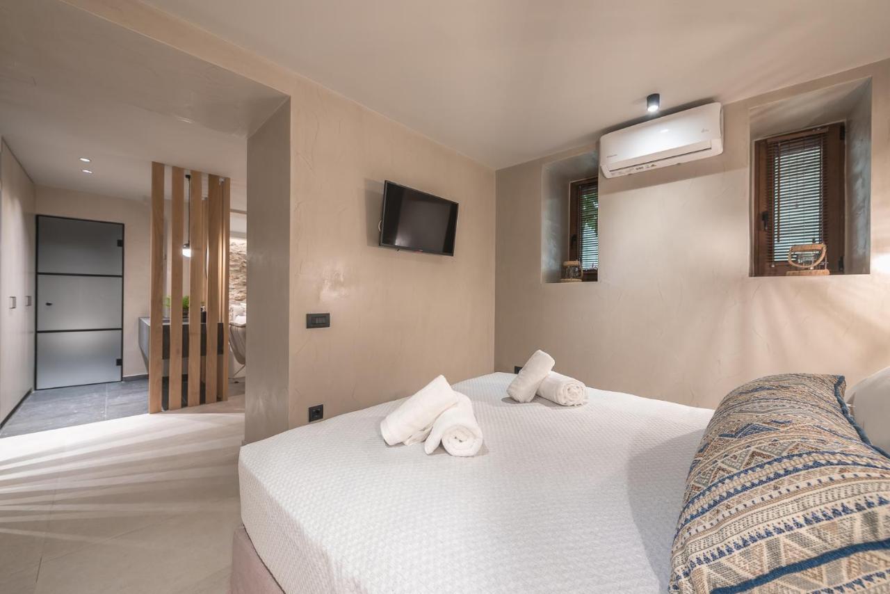 Apollonos 28 Luxury Suites Athènes Extérieur photo